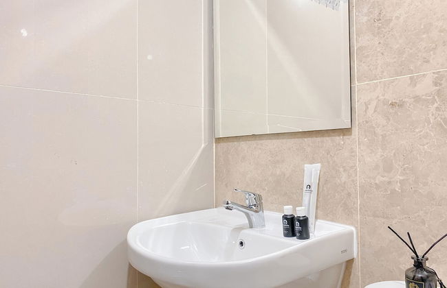 Good Deal And Elegant Studio Transpark Cibubur Apartment - Foto 12