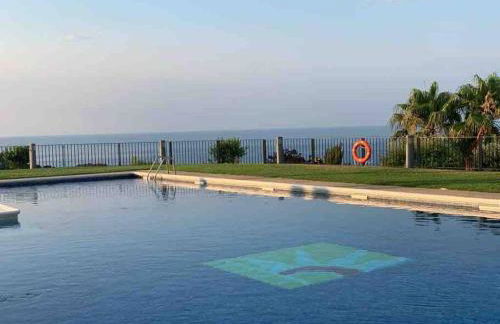 Casa con impresionantes vistas al mar - Foto 1