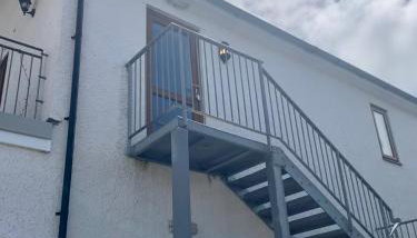 Apartment 14 - Photo 3