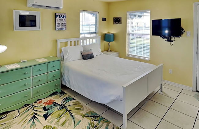 Rockport Redfish Cottage by Miss Kitty’s - Foto 17