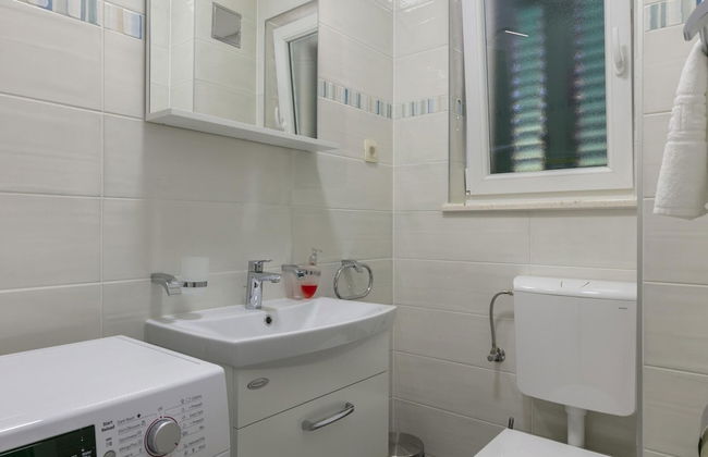 Villa on Brac Island Near Beach & Pool - Foto 15