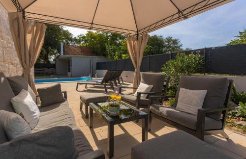 Experience VILLAGE LIFE - Jokini Dvori with private pool - Foto 13