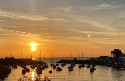 Aberaeron Island House - Panoramic Harbour Views - Photo 39