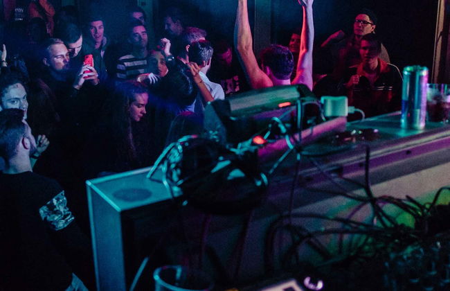 Cusco Pub Crawl - Photo 1