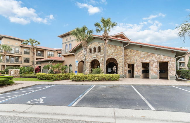 Bellissima Condo - Photo 29