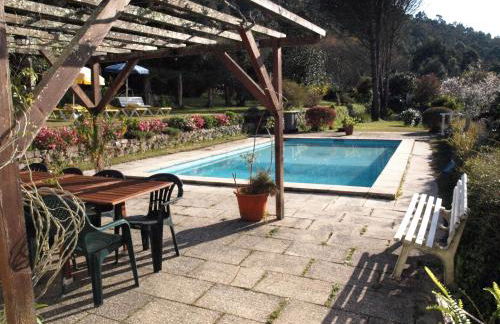 VNC13V4, encantadora casa e piscina, vista rio Min - Foto 9