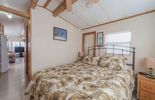 Island Beach House with No Extra Fees - Photo 14