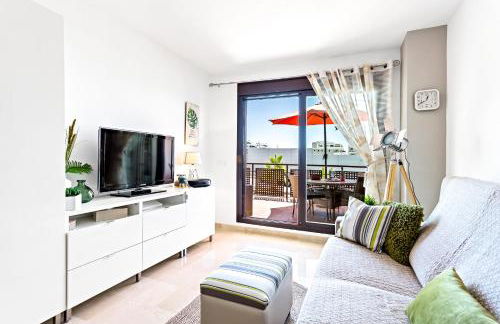 La Cala stylish one bed apartment - Photo 18