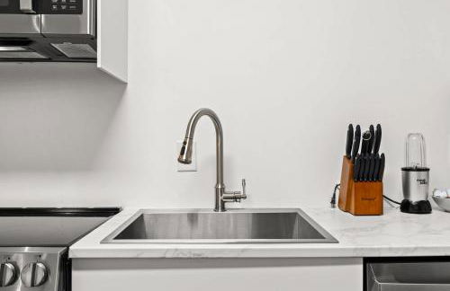 Cozy 1st-Floor Flat 2BR Backyard Free Parking - Foto 43