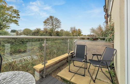 Comfortable 4BR stay in Bourne, Free Parking, Sleeps 7, Families & Contractors Welcome - Foto 36