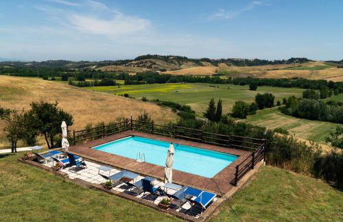 Podere I Sorbi, Spacious Tuscan Villa in Lajatico, Near Pisa & Volterra - Foto 5
