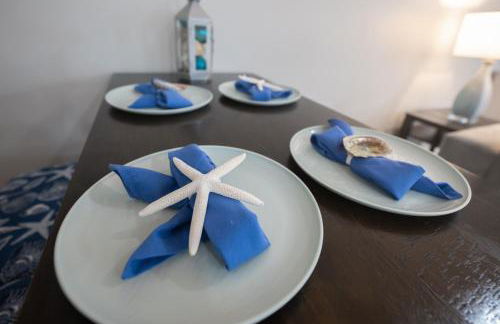 Beach Getaway for 15 A Few Steps from the Sand - Foto 48