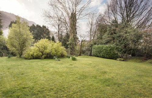 Bellfoot Rural Retreat and Hot Tub - Photo 46