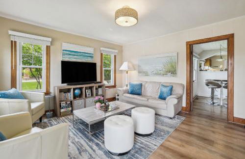 Boyne City Cottage Walk to Downtown and Lake! - Photo 3