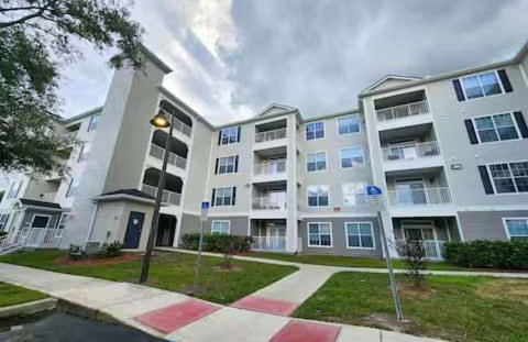 Resort Retreat 2BD Close Disney - Foto 6