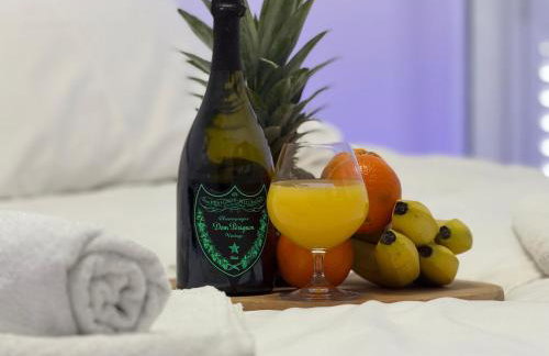 Luxury Oasis With Private Pool & Parking - Foto 7