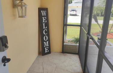 Riverside Retreat: Deck Bar, FirePit, Boat Parking - Foto 23