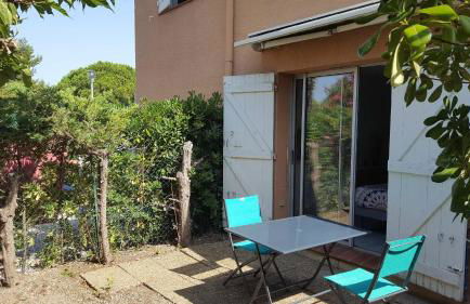 Grand jardin, plage, agréable, hôte reactif - Foto 5