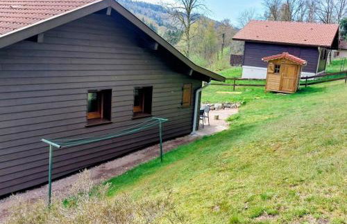 Chalet cosy en bordure de forêt avec wifi, terrasse et équipements complets à Rochesson - FR-1-589-235 - Foto 19