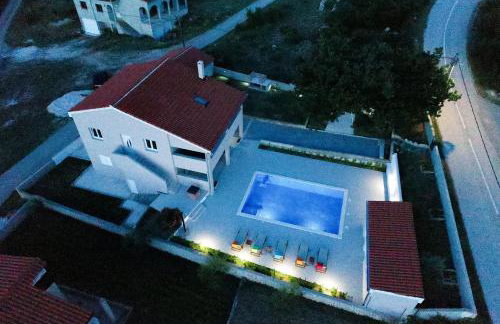 Villa Macanovi dvori with private pool - Photo 44