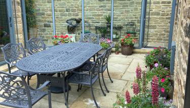 Garden annexe in Hathersage centre with parking - Foto 3