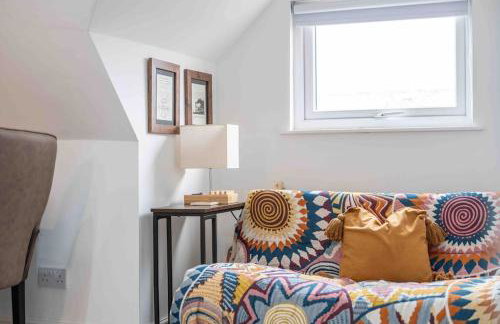 The Lymington Hub Slps 13 hot tub/chef/spa - Photo 34