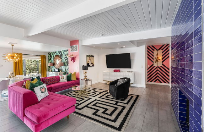 The Beverly - Photo 15