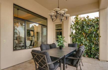 Luxury Contemporary Sanctuary w/ Pool and Views! - Foto 96