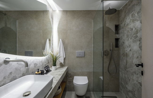 Loena Luxury Suites - Photo 15