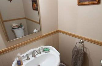 Five Bedroom Colonial Style Home - Foto 47