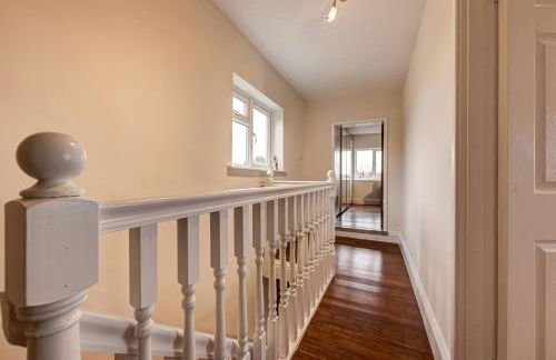 Charming Cottage Stunning Views - Pass the Keys - Foto 29