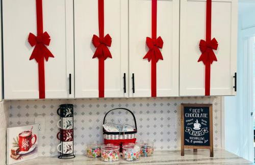 Holly Jolly Historic Home Where Its Always XMAS - Foto 48