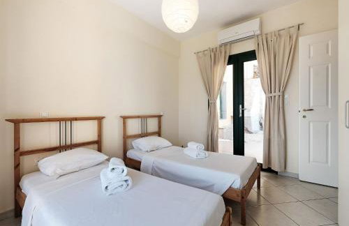 Villa by Kissakas Beach with Stunning Sea Views - Foto 24