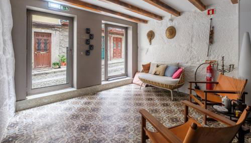 Casa Velhinha - Design, Culture and Comfort in Guimarães - Foto 3