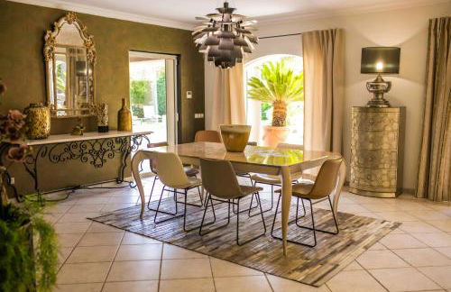 Villa Provençale Avec Vue Sur La Forêt Et Piscine - Foto 29