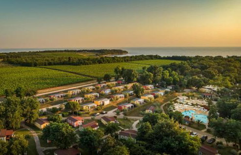 2 Bedroom Amazing Home In Novigrad - Photo 7