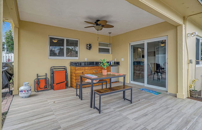 Waterfront Villa Private Pool! - Foto 35