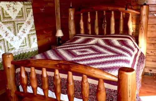 Rustic Log Cabin For a Group Getaway near Lake Cumberland in Kentucky - Foto 19