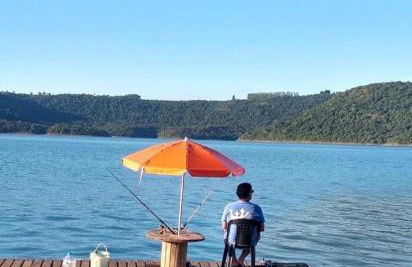 Villa Bueno 4 Suítes com Piscina e Deck Exclusivo na Represa - Foto 12