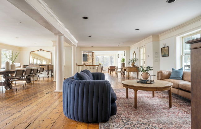 River House by Avantstay Historic & Secluded Estate on the Hudson River w/ Pool Sleeps 24! - Foto 14