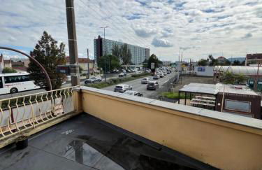 Le Toit des Volcans - 8 couchages - Terrasse privée et Wifi - Foto 12