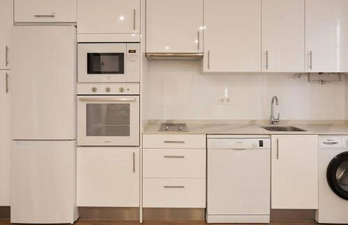 Amplio alojamiento centro barrio del Oeste - Photo 9