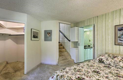 Woodsy Willow Creek Getaway with Pool and Deck! - Foto 16