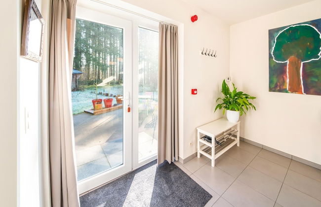 Stylish Retreat With Sauna - Photo 2