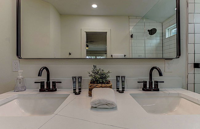 Triple L! Waterfront w/ Private Boat Dock! - Foto 27