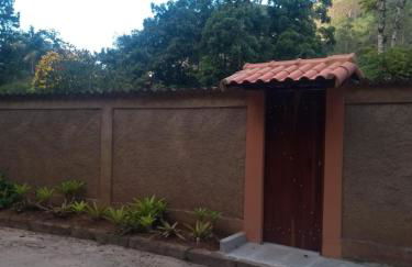 Bangalo a beira do rio em plena natureza - Foto 32