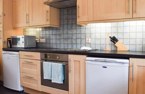 Len Cottage - Photo 5