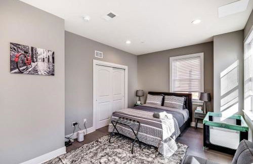 Exceptional Downtown Townhome with Roof Deck -4Bedroom & 3Baths - Foto 17