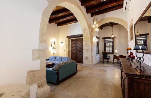 Penthe Manor House, Rustic Secret Retreat, By ThinkVilla - Photo 20