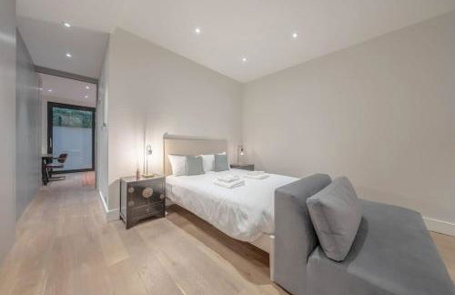 Stylish 3-floor 3bed home with garden near river - Foto 24